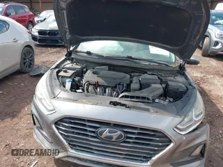 2018 Hyundai Sonata SE z VIN 5NPE24AF0JH641955, wystawiony jako IAAI lot #42255157 z przebiegiem 120 992 mil mil oraz . Historia ofert i sprzedaży dostępna na DreamBid. Obrazek 10.