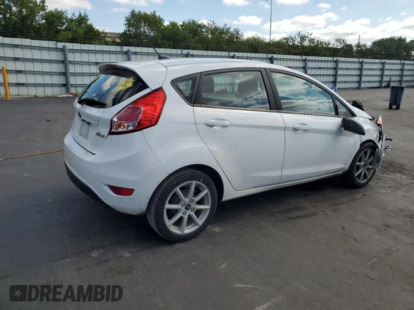 2019 Ford Fiesta SE z VIN 3FADP4EJ5KM106732, wystawiony jako Copart lot #55856145 z przebiegiem 79 778 mil mil oraz Szkoda całkowita • Salvage title. Historia ofert i sprzedaży dostępna na DreamBid. Obrazek 3.