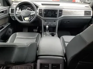 2021 Volkswagen Atlas SE with VIN 1V2LC2CAXMC208572, listed as a Copart auction lot 57548694 with 39,183 mi miles and Salvage title. Bid and sale history available at DreamBid. Image 8.