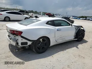2020 Chevrolet Camaro 1LT z VIN 1G1FB1RSXL0103745, wystawiony jako Copart lot #60452065 z przebiegiem Nie podano mil oraz Czysty tytuł • Clean title. Historia ofert i sprzedaży dostępna na DreamBid. Obrazek 3.
