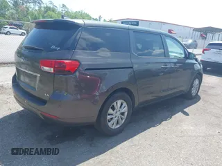 2017 Kia Sedona LX with VIN KNDMB5C15H6225200, listed as a IAAI auction lot 41929710 with 144,461 mi miles. Bid and sale history available at carsss.com. Image 4.