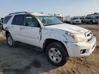 2006 Toyota 4Runner SR5 with VIN JTEZU14R568063918, listed as a Copart auction lot 47247695 with 235,096 mi miles and Non Repairable. Bid and sale history available at carsss.com. Image 4.