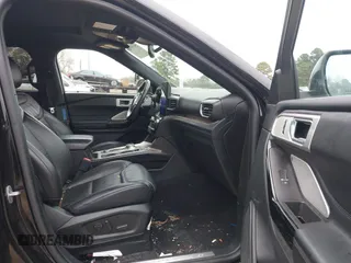 2022 Ford Explorer Platinum with VIN 1FM5K8HC5NGA35754, listed as a IAAI auction lot 41334528 with 65,772 mi miles. Bid and sale history available at carsss.com. Image 5.