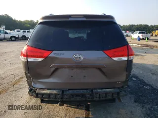 2011 Toyota Sienna LE AAS with VIN 5TDKK3DC5BS116741, listed as a Copart auction lot 43147955 with 212,663 mi miles and Salvage Title. Bid and sale history available at carsss.com. Image 6.