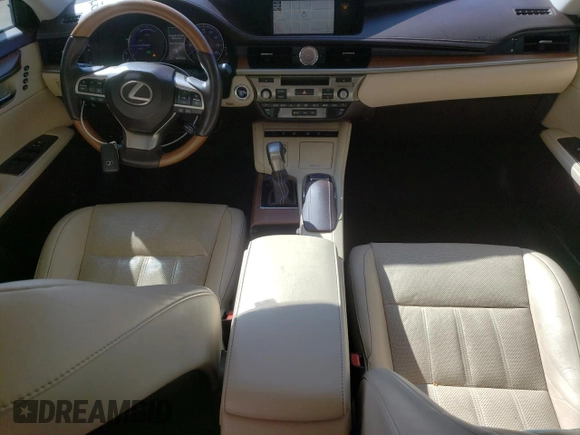 2018 Lexus ES with VIN JTHBW1GG6J2184400, listed as a Copart auction lot 48791755 with 6,724 mi miles and Salvage Title. Bid and sale history available at carsss.com. Image 8.