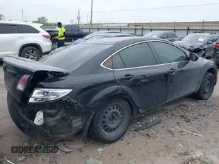 2013 Mazda 6 i Sport with VIN 1YVHZ8BH0D5M04008, listed as a IAAI auction lot 41925974 with 100,880 mi miles. Bid and sale history available at carsss.com. Image 4.