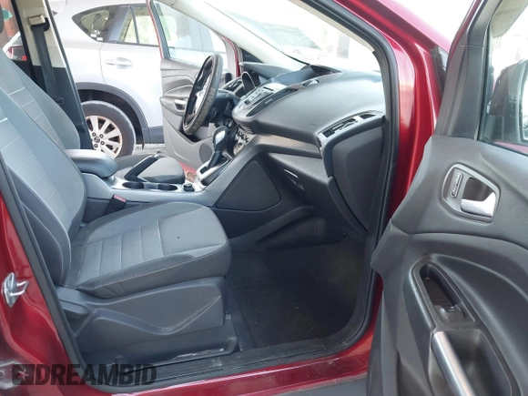 2013 Ford Escape SE with VIN 1FMCU9G9XDUC12697, listed as a IAAI auction lot 42197774 with 174,263 mi miles and . Bid and sale history available at DreamBid. Image 5.