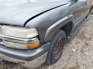 2002 Chevrolet Suburban LS with VIN 3GNEC16Z12G341471, listed as a IAAI auction lot 41458266 with 465,410 mi miles. Bid and sale history available at carsss.com. Image 6.