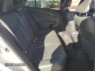 2020 Toyota Prius L Eco z VIN JTDKARFU1L3122471, wystawiony jako Copart lot #54164935 z przebiegiem 130 642 mil mil oraz Szkoda całkowita • Salvage title. Historia ofert i sprzedaży dostępna na DreamBid. Obrazek 10.