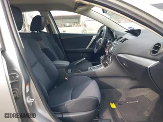 2011 Mazda Mazda3 s Sport with VIN JM1BL1K6XB1368531, listed as a IAAI auction lot 41891120 with 128,123 mi miles. Bid and sale history available at carsss.com. Image 5.