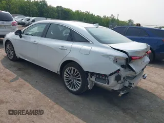 2019 Toyota Avalon XLE z VIN 4T1BZ1FB5KU031152, wystawiony jako IAAI lot #42412995 z przebiegiem 51 243 mil mil oraz . Historia ofert i sprzedaży dostępna na DreamBid. Obrazek 3.