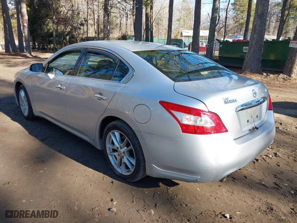 2009 Nissan Maxima 3.5 S with VIN 1N4AA51E19C853663, listed as a IAAI auction lot 41327128 with 127,118 mi miles. Bid and sale history available at carsss.com. Image 3.
