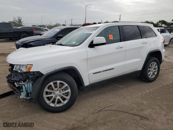 2021 Jeep Grand Cherokee Laredo X with VIN 1C4RJFAG2MC704840, listed as a Copart auction lot 62305244 with 30,114 mi miles and Salvage Title. Bid and sale history available at carsss.com. Image 1.