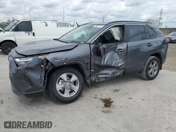 2025 Toyota RAV4 XLE with VIN 2T3W1RFV8SC308225, listed as a Copart auction lot 48661655 with 8,008 mi miles and Salvage Title. Bid and sale history available at carsss.com. Image 1.