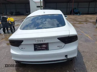 2014 Audi A7 Prestige z VIN WAU2GAFC7EN126780, wystawiony jako IAAI lot #42095865 z przebiegiem Nie podano mil oraz . Historia ofert i sprzedaży dostępna na DreamBid. Obrazek 16.