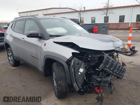 2022 Jeep Compass Trailhawk with VIN 3C4NJDDB3NT128118, listed as a IAAI auction lot 41664845 with 32,660 mi miles and . Bid and sale history available at DreamBid. Image 1.