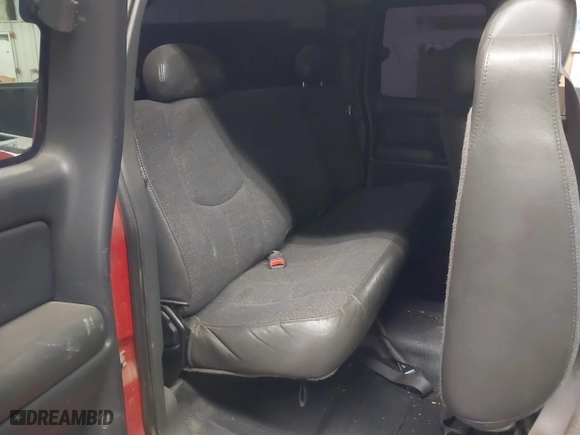 2004 Chevrolet Silverado 1500 Work Truck with VIN 1GCEC19X14Z201765, listed as a IAAI auction lot 41797614 with 300,991 mi miles. Bid and sale history available at carsss.com. Image 8.