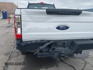 2019 Ford Super Duty F-250 SRW XL with VIN 1FTBF2A65KEC88948, listed as a IAAI auction lot 41273042 with 148,467 mi miles. Bid and sale history available at carsss.com. Image 6.