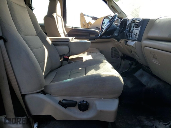 2007 Ford F-250 XL with VIN 1FTSX21P47EA51333, listed as a Copart auction lot 81054774 with Not Provided miles and Salvage Title. Bid and sale history available at DreamBid. Image 5.
