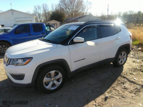2018 Jeep Compass Latitude with VIN 3C4NJCBB4JT263261, listed as a IAAI auction lot 41862332 with 102,617 mi miles. Bid and sale history available at carsss.com. Image 2.