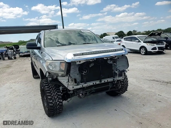 2018 Toyota Tundra 4WD SR5 with VIN 5TFDW5F18JX774213, listed as a Copart auction lot 52286075 with 137,506 mi miles and Salvage Title. Bid and sale history available at carsss.com. Image 14.