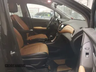 2017 Chevrolet Trax LT with VIN 3GNCJPSB6HL232738, listed as a IAAI auction lot 41257753 with 68,403 mi miles. Bid and sale history available at carsss.com. Image 5.