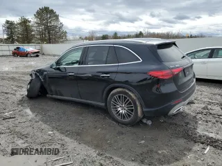 2024 Mercedes-Benz GLC 300 z VIN W1NKM4HBXRF129263, wystawiony jako Copart lot #51747035 z przebiegiem 15 898 mil mil oraz Szkoda całkowita • Salvage title. Historia ofert i sprzedaży dostępna na DreamBid. Obrazek 2.