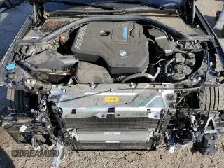 2022 BMW 3 Series 330e with VIN 3MW5P7J04N8C53017, listed as a Copart auction lot 84180844 with 17,001 mi miles and Salvage Title. Bid and sale history available at carsss.com. Image 11.