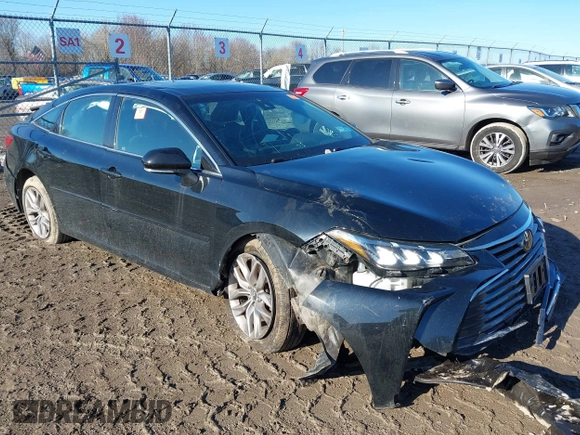 2019 Toyota Avalon XLE with VIN 4T1BZ1FB6KU013940, listed as a IAAI auction lot 42045140 with 67,368 mi miles. Bid and sale history available at carsss.com. Image 1.