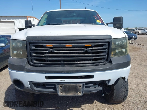 2007 GMC Sierra 1500 with VIN 2GTEC19Y371626510, listed as a IAAI auction lot 41805416 with 179,677 mi miles and . Bid and sale history available at DreamBid. Image 6.