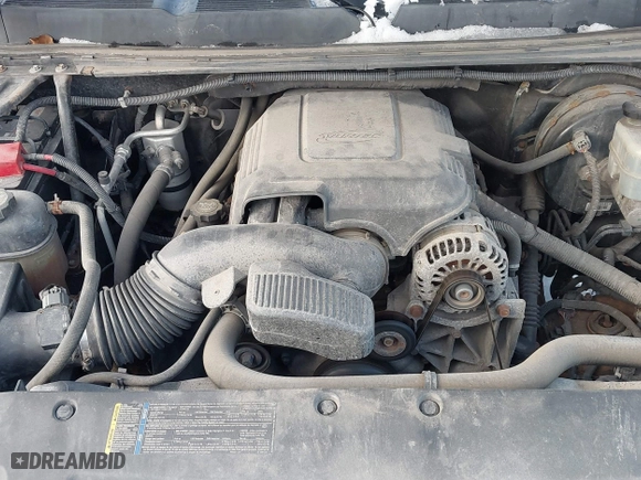 2010 Chevrolet Silverado 1500 LT with VIN 1GCSKSE33AZ121362, listed as a IAAI auction lot 41554626 with 232,076 mi miles. Bid and sale history available at carsss.com. Image 10.