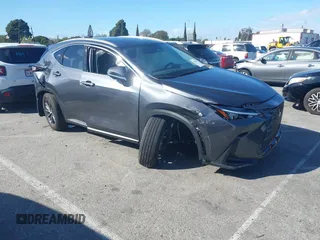 2023 Lexus NX 250 z VIN 2T2ADCAZXPC003877, wystawiony jako IAAI lot #41593097 z przebiegiem 14 597 mil mil oraz . Historia ofert i sprzedaży dostępna na DreamBid. Obrazek 1.