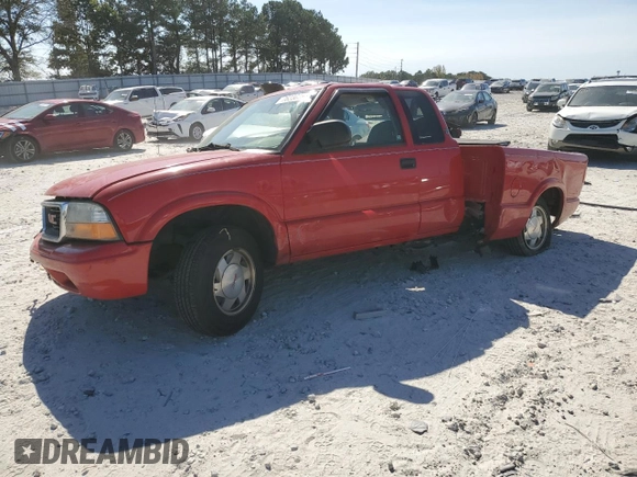 2003 GMC Sonoma SLS z VIN 1GTCS19X138192032, wystawiony jako Copart lot #76230394 z przebiegiem 116 046 mil mil oraz Szkoda całkowita • Salvage title. Historia ofert i sprzedaży dostępna na DreamBid. Obrazek 1.