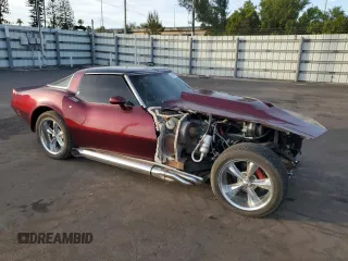 1980 Chevrolet Corvette z VIN 1Z878AS408894, wystawiony jako Copart lot #86595784 z przebiegiem 151 748 mil mil oraz Szkoda całkowita • Salvage title. Historia ofert i sprzedaży dostępna na DreamBid. Obrazek 4.