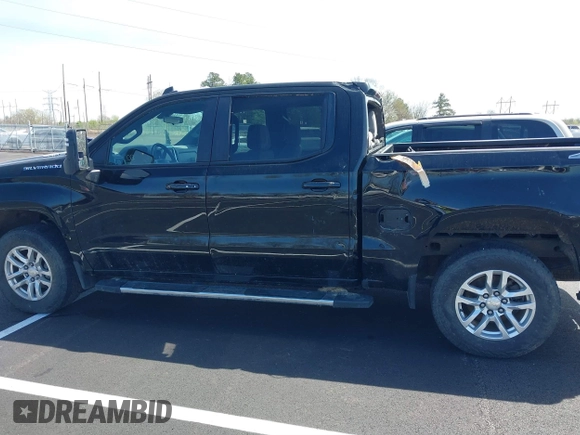 2021 Chevrolet Silverado 1500 LT with VIN 3GCUYDET1MG100713, listed as a IAAI auction lot 41854330 with 92,186 mi miles. Bid and sale history available at carsss.com. Image 13.