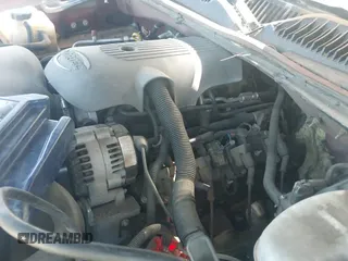 2004 Chevrolet Silverado 1500 LS with VIN 2GCEC19T041199335, listed as a IAAI auction lot 43025793 with 236,941 mi miles and . Bid and sale history available at DreamBid. Image 19.
