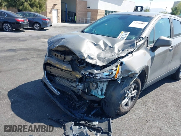2020 Chevrolet Trax LS with VIN KL7CJKSB3LB353522, listed as a IAAI auction lot 42100884 with Not provided miles and . Bid and sale history available at DreamBid. Image 6.