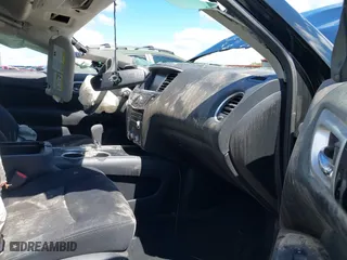 2017 Nissan Pathfinder SV with VIN 5N1DR2MN1HC688055, listed as a IAAI auction lot 40327852 with 118,701 mi miles. Bid and sale history available at carsss.com. Image 5.