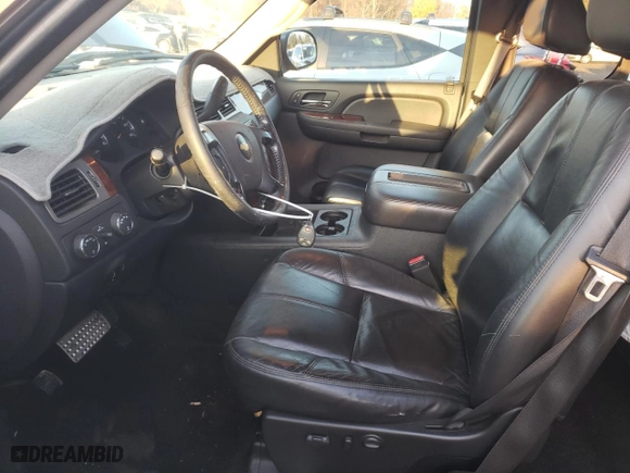 2009 Chevrolet Silverado 1500 LTZ with VIN 1GCEK39019Z276278, listed as a Copart auction lot 82020864 with 167,777 mi miles and Salvage Title. Bid and sale history available at carsss.com. Image 7.
