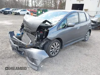 2013 Honda Fit Sport with VIN JHMGE8H54DC060946, listed as a IAAI auction lot 42095655 with 117,729 mi miles. Bid and sale history available at carsss.com. Image 18.