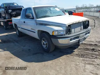 1998 Dodge 1500 with VIN 1B7HC13Y5WJ259541, listed as a IAAI auction lot 41758725 with Not Provided miles. Bid and sale history available at carsss.com. Image 1.