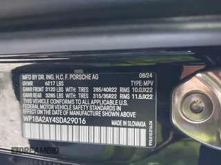 2025 Porsche Cayenne z VIN WP1BA2AY4SDA29016, wystawiony jako IAAI lot #41899275 z przebiegiem 7 099 mil mil oraz . Historia ofert i sprzedaży dostępna na DreamBid. Obrazek 9.