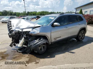 2016 Jeep Cherokee Latitude with VIN 1C4PJLCBXGW290992, listed as a Copart auction lot 62168135 with 139,160 mi miles and Non repairable. Bid and sale history available at DreamBid. Image 1.