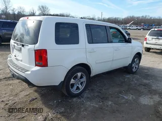 2014 Honda Pilot EX-L with VIN 5FNYF3H59EB003409, listed as a IAAI auction lot 41666126 with 170,658 mi miles. Bid and sale history available at carsss.com. Image 4.