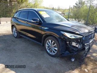 2019 Infiniti QX50 Luxe z VIN 3PCAJ5M35KF138981, wystawiony jako IAAI lot #42224919 z przebiegiem 96 986 mil mil oraz . Historia ofert i sprzedaży dostępna na DreamBid. Obrazek 1.
