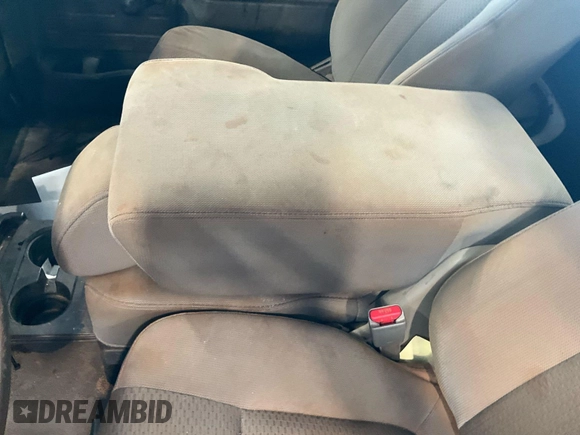 2013 Ford F-150 XL with VIN 1FTMF1CM3DKD43237, listed as a IAAI auction lot 42636389 with 164,975 mi miles and . Bid and sale history available at DreamBid. Image 22.