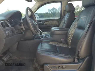 2008 Chevrolet Avalanche LT w/1LT with VIN 3GNEC12J78G281396, listed as a Copart auction lot 67716554 with 71,635 mi miles and Non Repairable. Bid and sale history available at carsss.com. Image 7.