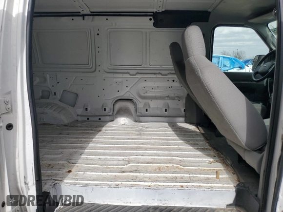 2010 Ford Econoline Cargo Commercial с VIN 1FTSS3EL1ADA07976, выставлен на аукционе Copart как лот 49588355 с пробегом 236 324 миль миль и Чистый • Clean title. История ставок и продаж доступна на DreamBid. Изображение 11.