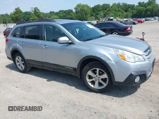 2014 Subaru Outback Premium z VIN 4S4BRBDC4E3218524, wystawiony jako IAAI lot #42559331 z przebiegiem 209 223 mil mil oraz . Historia ofert i sprzedaży dostępna na DreamBid. Obrazek 1.