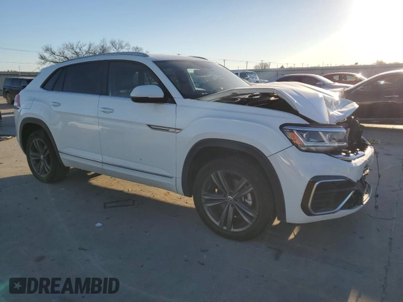 2021 Volkswagen Atlas SE with VIN 1V2RE2CA8MC226055, listed as a Copart auction lot 42681735 with 34,920 mi miles and Salvage title. Bid and sale history available at DreamBid. Image 4.